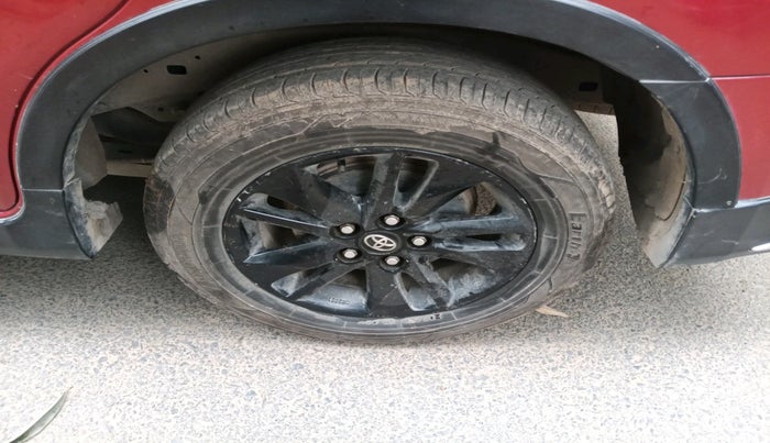 2017 Toyota Innova Crysta TOURING SPORT DIESEL AT, Diesel, Automatic, 1,40,099 km, tyre