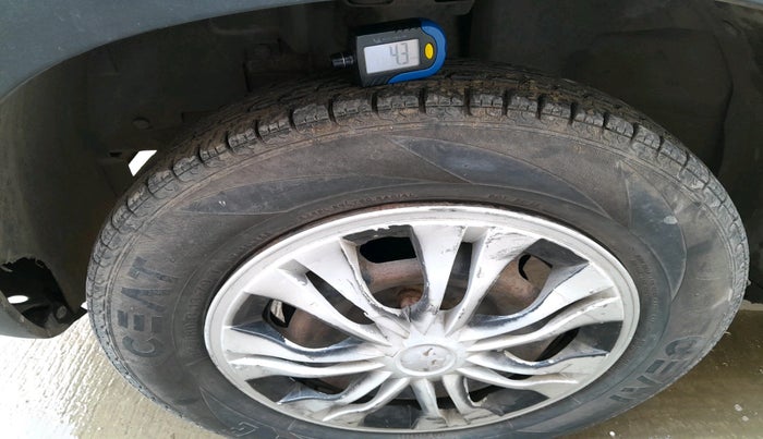 2016 Renault Kwid RXT 0.8, Petrol, Manual, 47,610 km, tyre