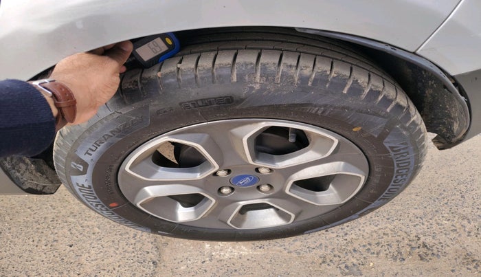 2021 Ford Ecosport TITANIUM 1.5L SPORTS(SUNROOF) DIESEL, Diesel, Manual, 68,131 km, tyre