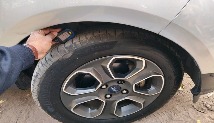 2021 Ford Ecosport TITANIUM 1.5L SPORTS(SUNROOF) DIESEL, Diesel, Manual, 68,131 km, tyre