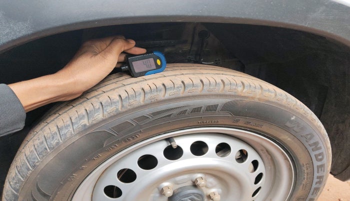 2022 Maruti Vitara Brezza LXI, Petrol, Manual, 18,706 km, tyre