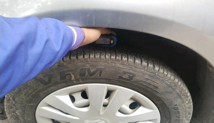 2017 Maruti Swift LXI (O), Petrol, Manual, 31,092 km, tyre