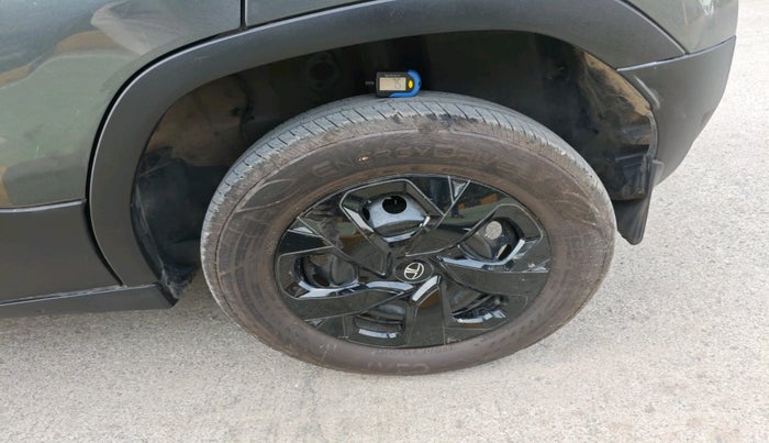 2025 Tata PUNCH ADVENTURE MT, Petrol, Manual, 2,348 km, tyre