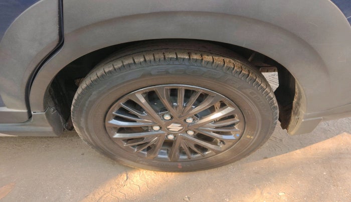 2019 Maruti XL6 ZETA MT, Petrol, Manual, 16,062 km, tyre