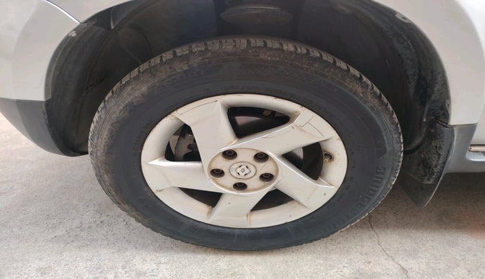 2015 Renault Duster 85 PS RXL DIESEL, Diesel, Manual, 1,89,756 km, tyre