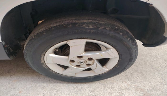 2015 Renault Duster 85 PS RXL DIESEL, Diesel, Manual, 1,89,756 km, tyre