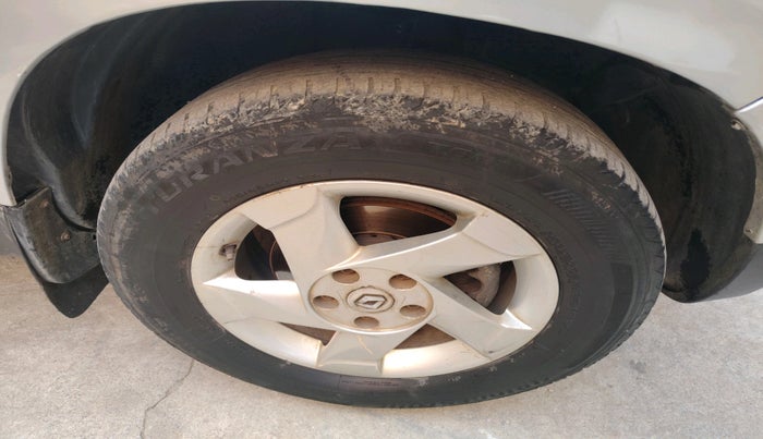 2015 Renault Duster 85 PS RXL DIESEL, Diesel, Manual, 1,89,756 km, tyre