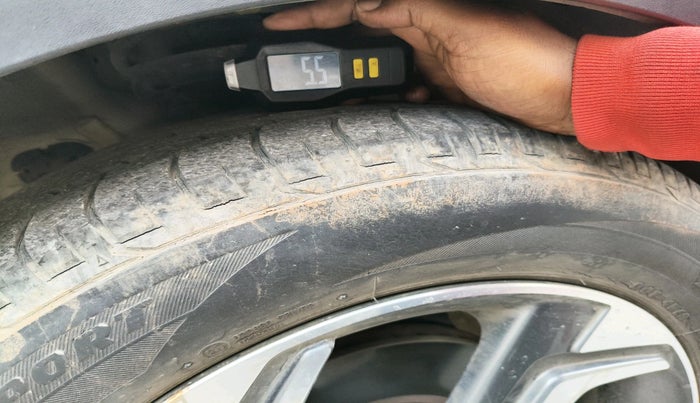 2018 Hyundai Creta SX AT 1.6 PETROL, Petrol, Automatic, 33,048 km, tyre