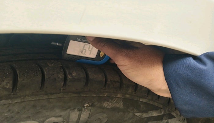 2024 Tata Tiago  XZA Plus CNG, Petrol, Automatic, 60,794 km, tyre