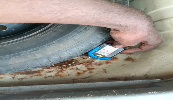 2012 Maruti Alto 800 LXI, Petrol, Manual, 98,923 km, tyre