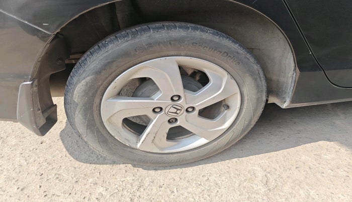 2014 Honda City 1.5L I-DTEC VX, Diesel, Manual, 1,85,534 km, tyre