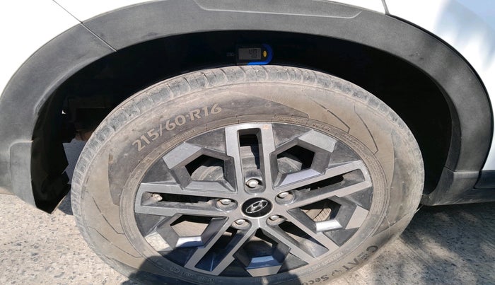 2022 Hyundai VENUE SX 1.0 (O) TURBO IMT, Petrol, Manual, 23,099 km, tyre