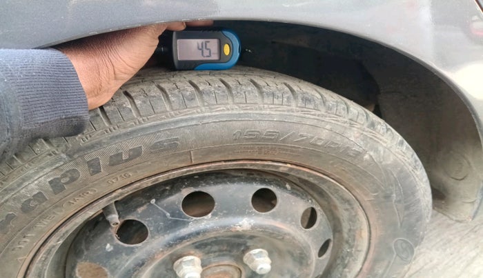 2016 Hyundai Eon SPORTZ, Petrol, Manual, 56,403 km, tyre