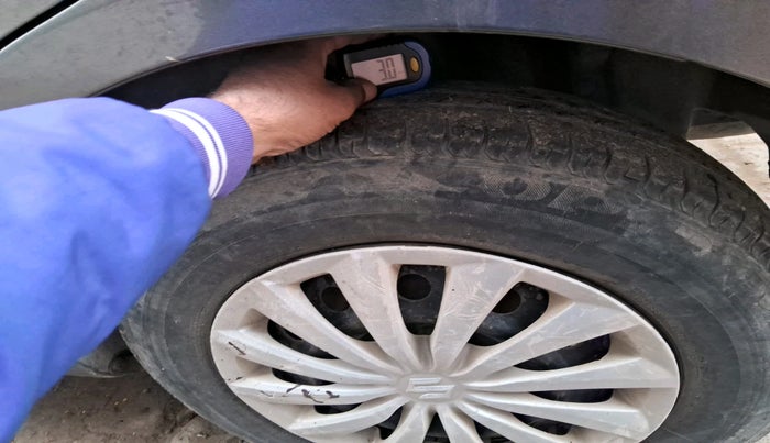 2016 Maruti Swift Dzire VDI, Diesel, Manual, 55,012 km, tyre