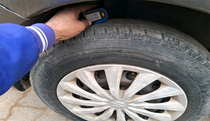 2016 Maruti Swift Dzire VDI, Diesel, Manual, 55,012 km, tyre