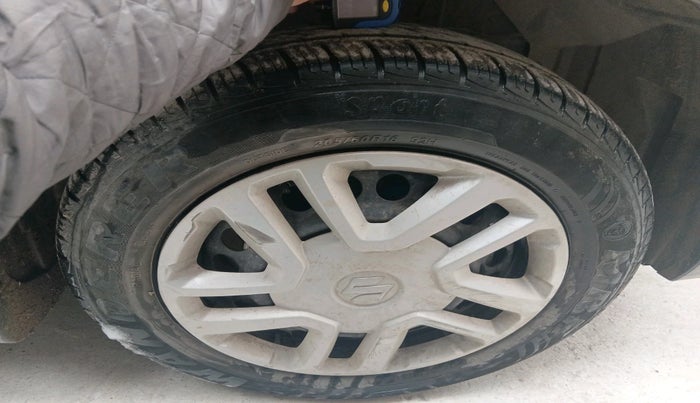 2019 Maruti Vitara Brezza VDI, Diesel, Manual, 19,496 km, tyre