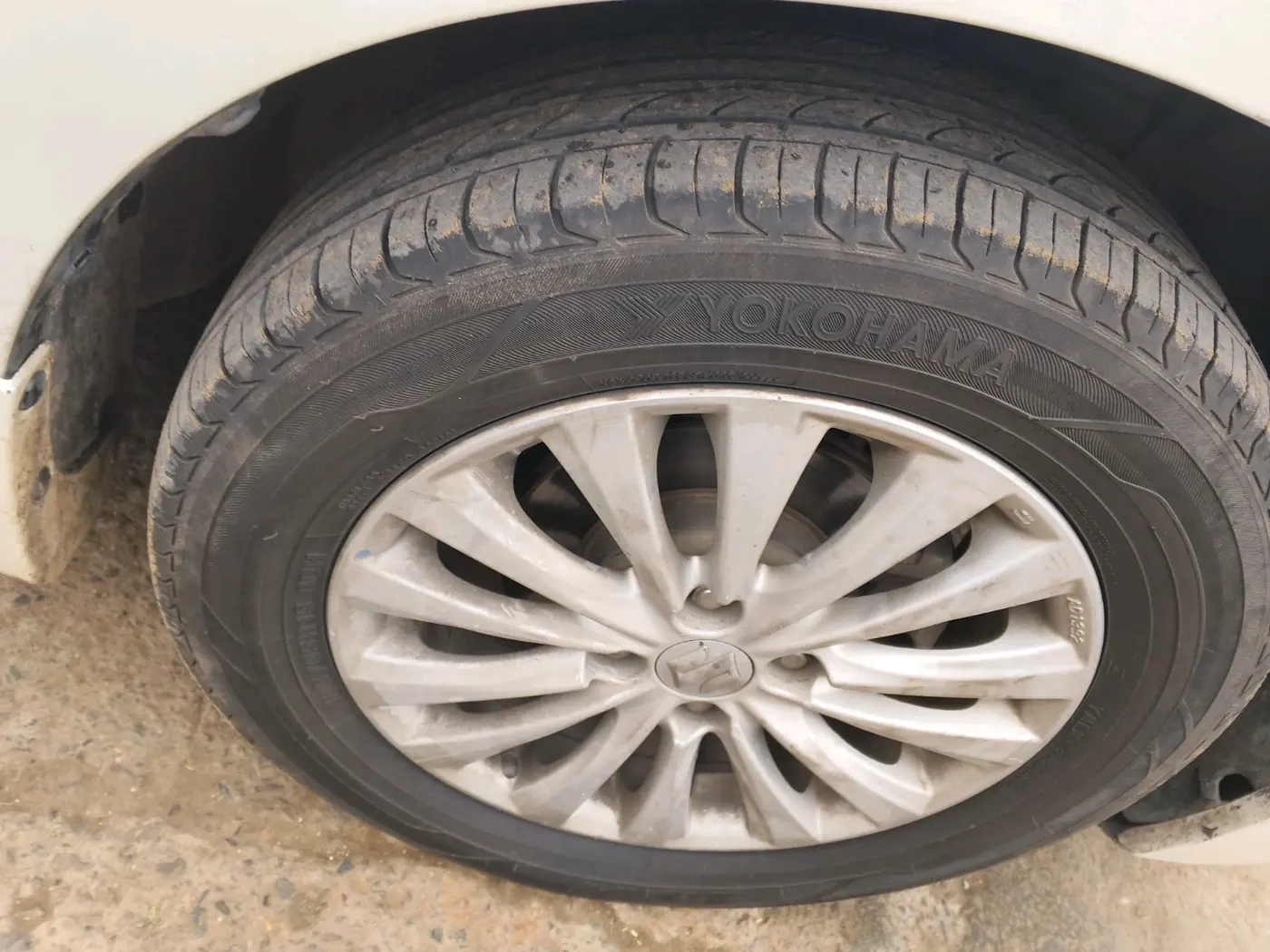 2022 Maruti Ciaz ZETA 1.5 SHVS MT PETROL, Petrol, Manual, 1,32,077 km, tyre
