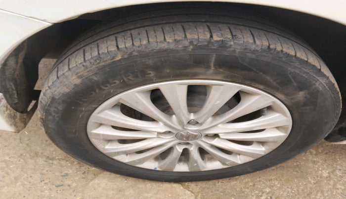 2022 Maruti Ciaz ZETA 1.5 SHVS MT PETROL, Petrol, Manual, 1,32,077 km, tyre