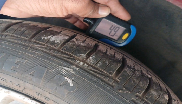 2016 Honda Amaze 1.2L I-VTEC VX AT, Petrol, Automatic, 81,407 km, tyre