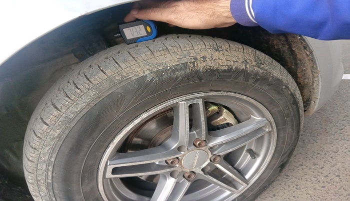 2015 Maruti Swift VXI, Petrol, Manual, 91,674 km, tyre