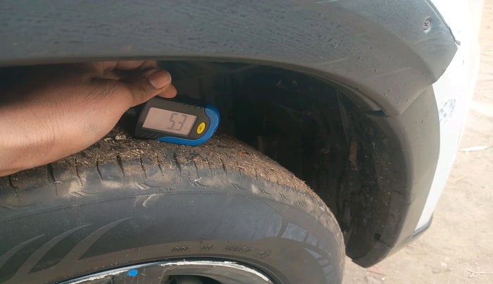 2018 Maruti Vitara Brezza ZDI AMT, Diesel, Automatic, 1,14,628 km, tyre