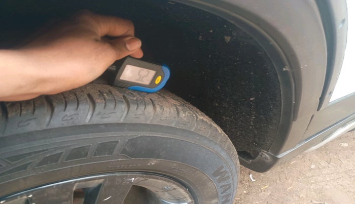 2018 Maruti Vitara Brezza ZDI AMT, Diesel, Automatic, 1,14,628 km, tyre