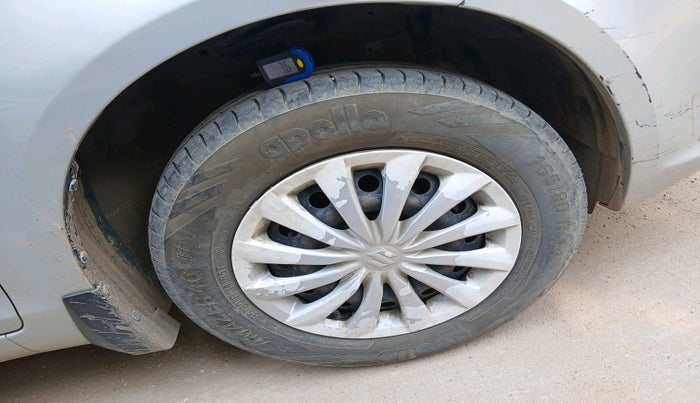 2015 Maruti Swift Dzire VXI, Petrol, Manual, 1,02,246 km, tyre