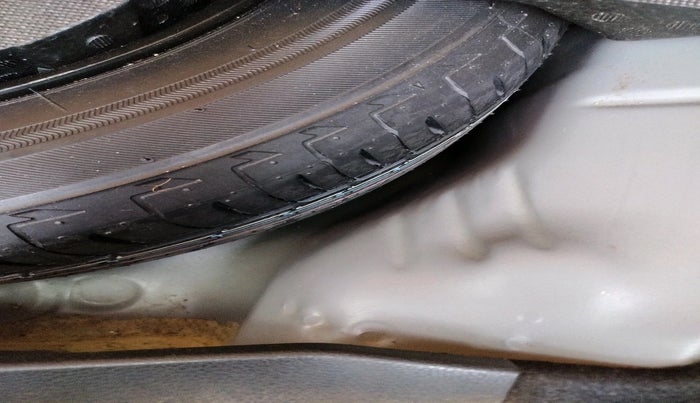 2017 Honda WR-V 1.2L I-VTEC VX MT, Petrol, Manual, 50,021 km, tyre