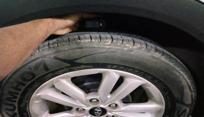 2016 Hyundai Creta SX 1.6 DIESEL, Diesel, Manual, 1,25,433 km, tyre