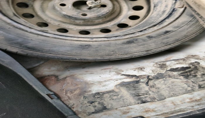 2017 Hyundai Elite i20 ASTA 1.4 CRDI (O), Diesel, Manual, 2,55,978 km, tyre