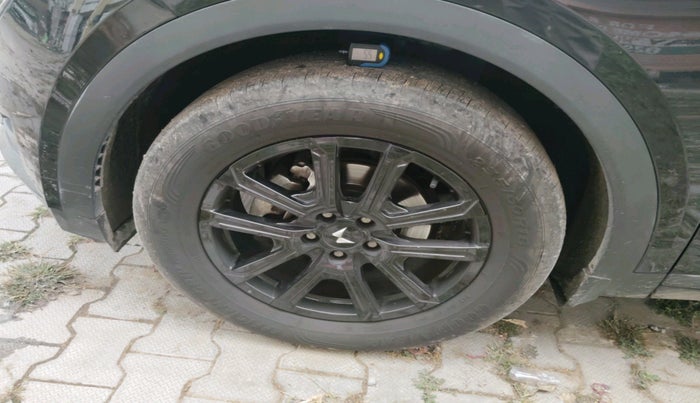 2024 Mahindra XUV700 AX 7 LUXURY P AT 7 STR, Petrol, Automatic, 11,175 km, tyre