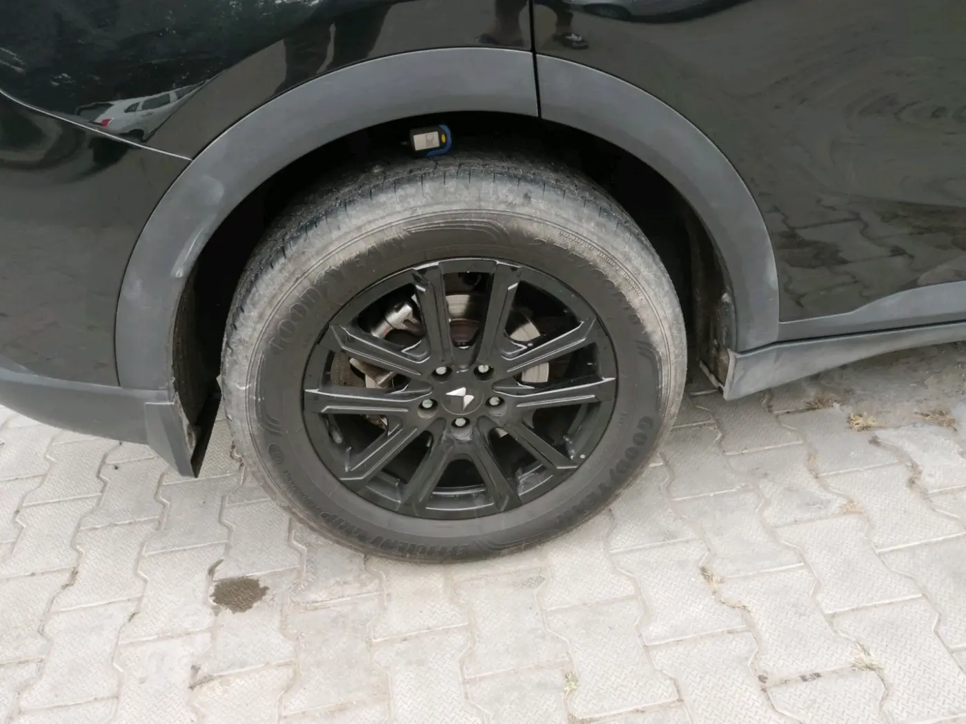 2024 Mahindra XUV700 AX 7 LUXURY P AT 7 STR, Petrol, Automatic, 11,175 km, tyre