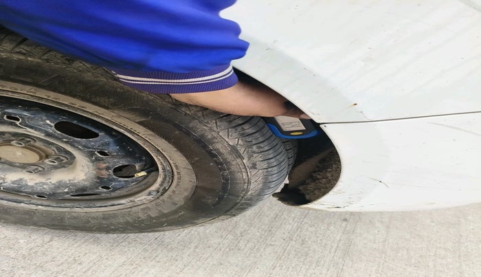 2012 Skoda Fabia ACTIVE 1.2 TDI, Diesel, Manual, 1,32,489 km, tyre