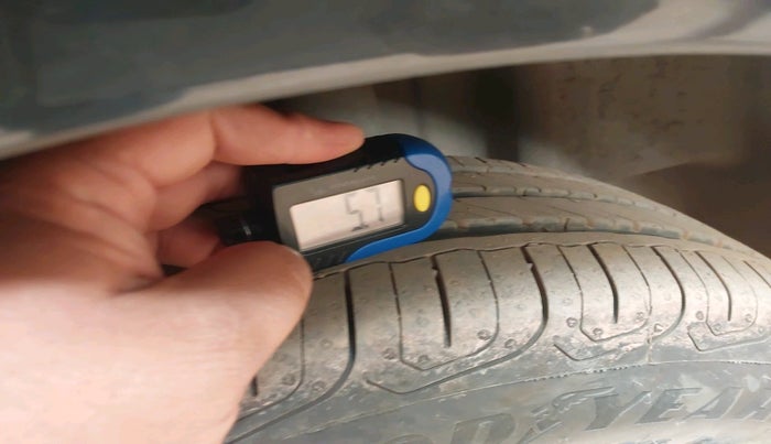 2019 Skoda Rapid AMBITION 1.6 MPI MT, Petrol, Manual, 57,391 km, tyre