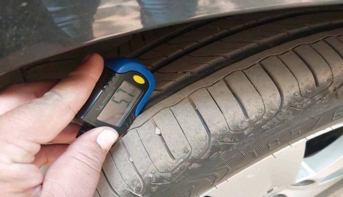 2019 Skoda Rapid AMBITION 1.6 MPI MT, Petrol, Manual, 57,391 km, tyre