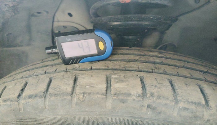 2015 Hyundai Elite i20 SPORTZ 1.4 (O) CRDI, Diesel, Manual, 83,201 km, tyre