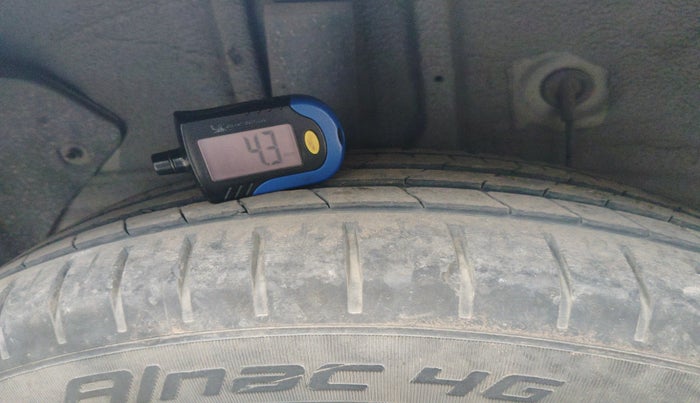 2015 Hyundai Elite i20 SPORTZ 1.4 (O) CRDI, Diesel, Manual, 83,201 km, tyre