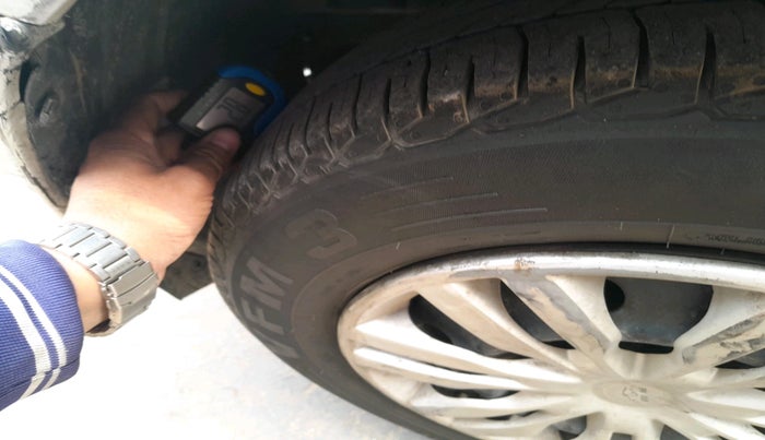 2013 Maruti Swift VDI, Diesel, Manual, 92,971 km, tyre