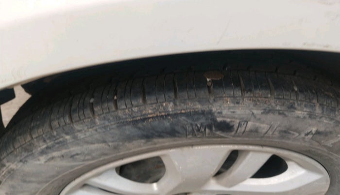 2013 Maruti Swift Dzire ZDI, Diesel, Manual, 1,85,829 km, tyre