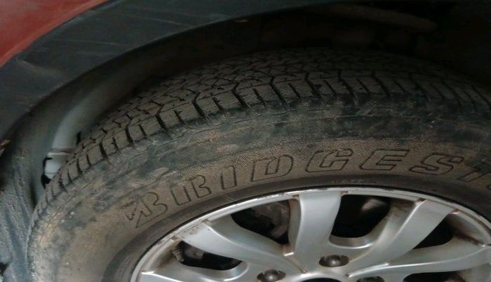 2017 Mahindra XUV500 W10 AT, Diesel, Automatic, 48,324 km, tyre