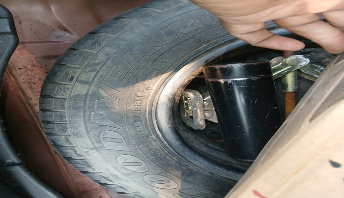 2013 Hyundai i20 SPORTZ 1.2, Petrol, Manual, 53,987 km, tyre