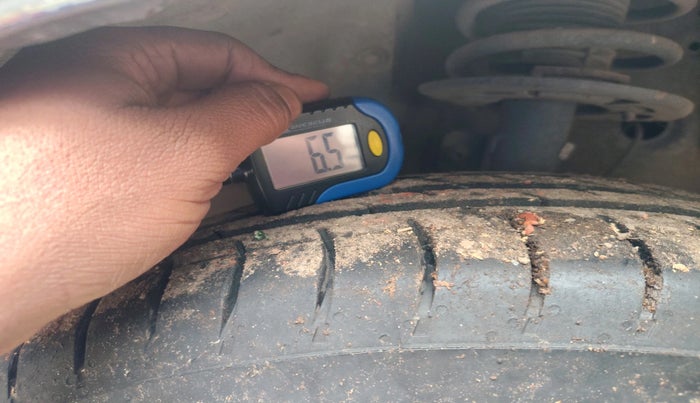 2018 Maruti Dzire VDI, Diesel, Manual, 87,427 km, tyre