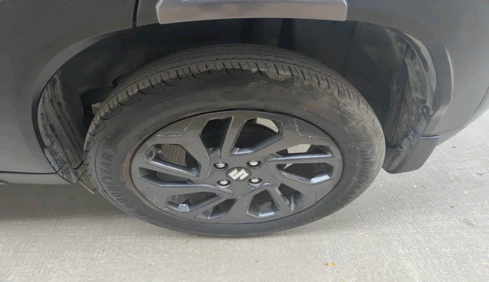 2023 Maruti FRONX DELTA PLUS 1.2MT, Petrol, Manual, 25,325 km, tyre