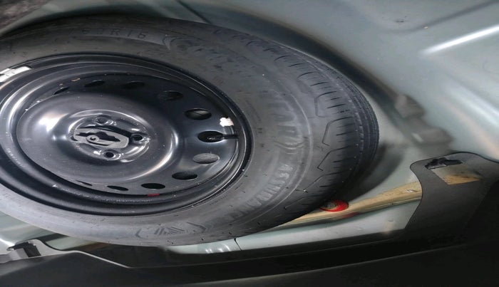 2023 Maruti FRONX DELTA PLUS 1.2MT, Petrol, Manual, 25,325 km, tyre