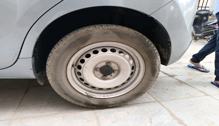 2019 Maruti Baleno SIGMA PETROL 1.2, Petrol, Manual, 2,19,525 km, tyre