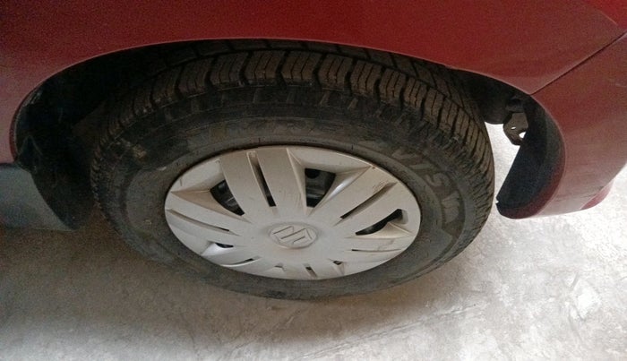 2013 Maruti Alto 800 LXI, Petrol, Manual, 13,282 km, tyre