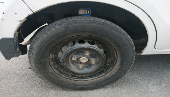 2018 Maruti Alto 800 LXI, Petrol, Manual, 50,031 km, tyre