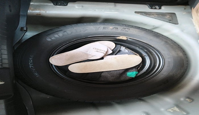 2017 Hyundai Elite i20 SPORTZ 1.2, Petrol, Manual, 60,370 km, tyre