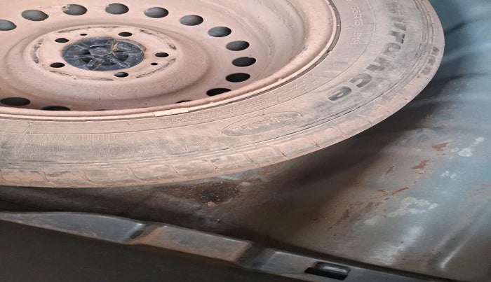 2021 Hyundai VENUE SX 1.0 TURBO, Petrol, Manual, 58,655 km, tyre