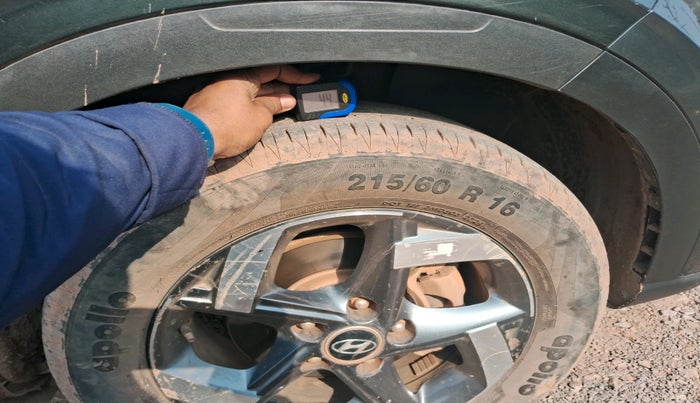 2021 Hyundai VENUE SX 1.0 TURBO, Petrol, Manual, 58,655 km, tyre